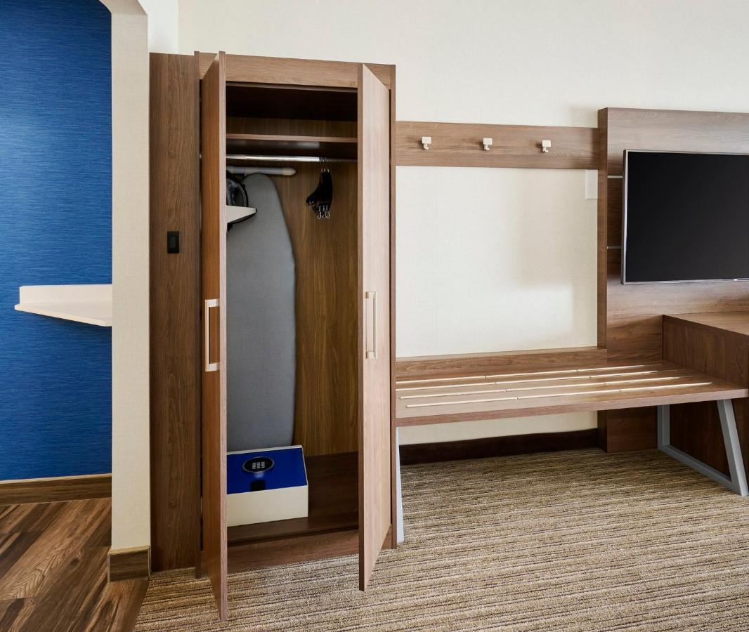 Holiday Inn Express & Suites - Brantford By Ihg Extérieur photo